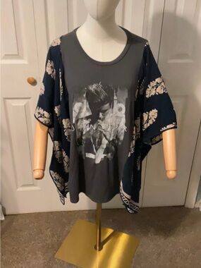 Justin Bieber Upcycled Graphic T-Shirt with Flowy Boho Printed Sleeves OSFM
